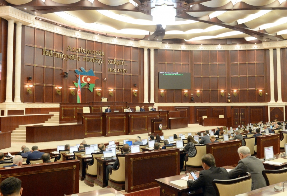 Парламент Азербайджана утвердил во втором чтении законопроект об исполнении государственного бюджета на 2021 год