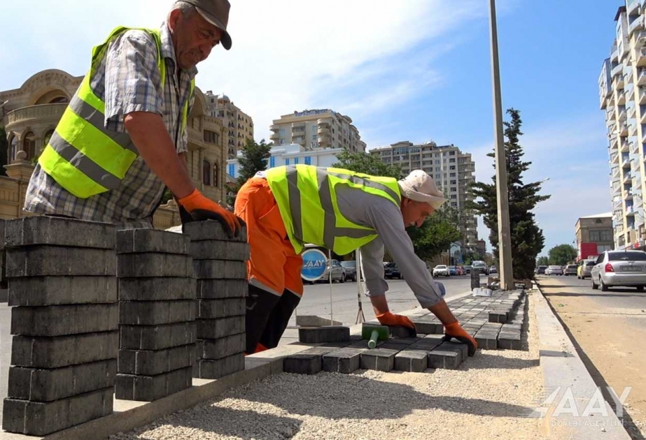 Nəsimi rayonunda Cəlil Məmmədquluzadə küçəsinin təmiri davam edir