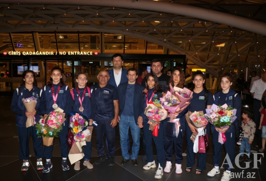 Avropa çempionatının medalçıları Bakıya qayıdıblar