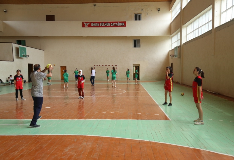 Azərbaycan Həndbol Federasiyasının nümayəndələri Şirvan şəhərində məşqçi və idmançılarla görüş keçiriblər