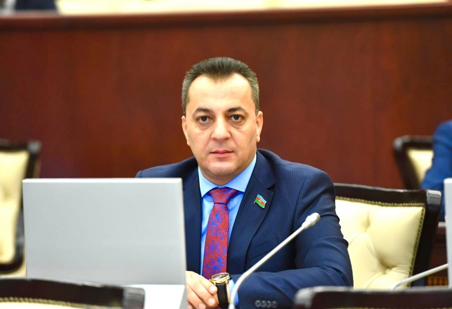 Vüqar İskəndərov: Azərbaycanda dini etiqada böyük hörmətlə yanaşılır -  AZƏRTAC