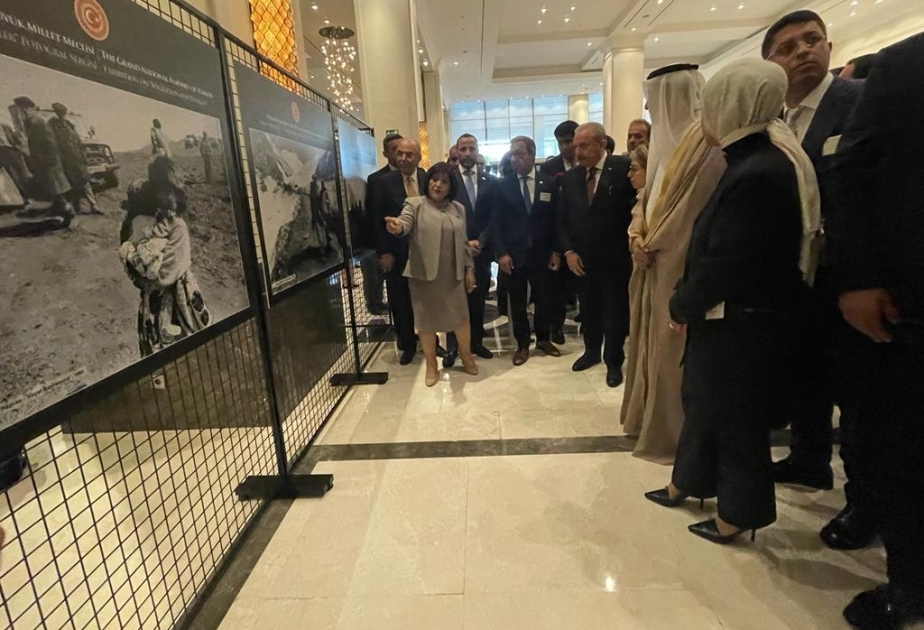 İstanbulda açılışı olan sərgidə Xocalı soyqırımının dəhşətlərini əks etdirən fotolar nümayiş olunur