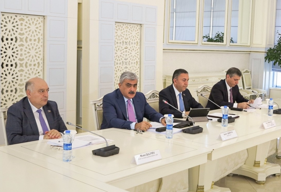 Milli Məclis komitələrinin birgə iclasında 2022-ci ilin dövlət büdcəsinə dəyişikliklərlə bağlı müzakirələr aparılıb