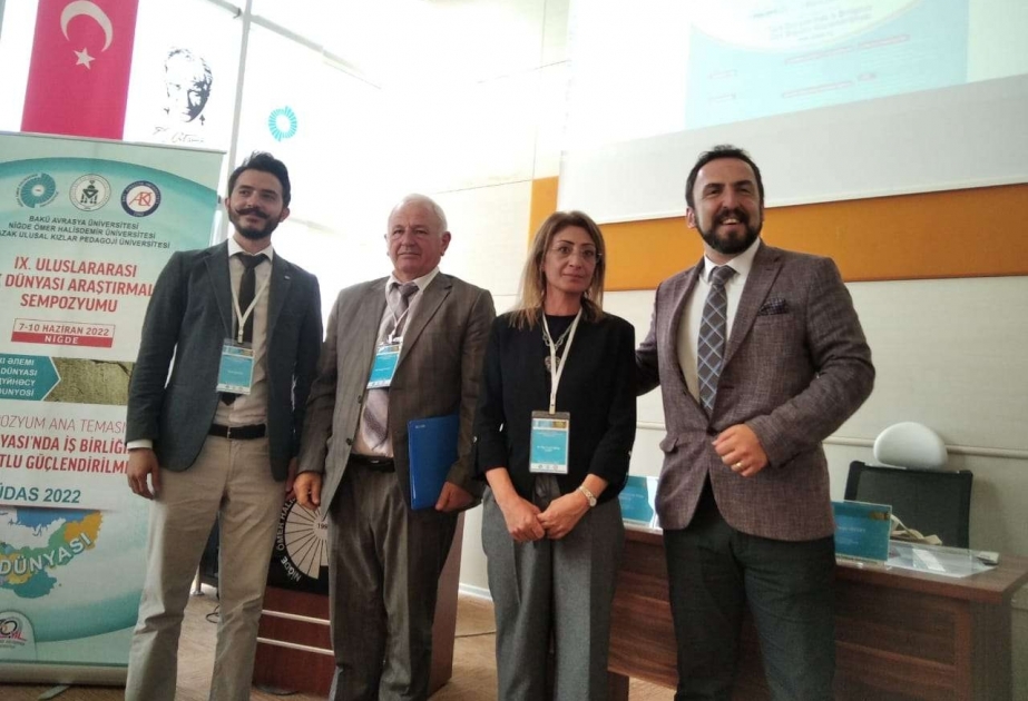 Azərbaycan Tibb Universitetinin professoru beynəlxalq simpoziumda çıxış edib