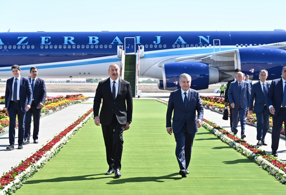 Arrivée du président azerbaïdjanais dans la ville d’Ourguentch VIDEO