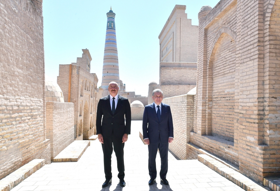 President Ilham Aliyev viewed Ichan-Kala Historical Architectural State Museum VIDEO