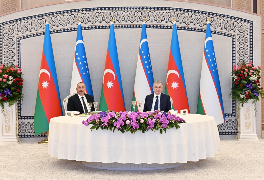 President of Uzbekistan Shavkat Mirziyoyev hosted reception in honor of President of Azerbaijan Ilham Aliyev VIDEO