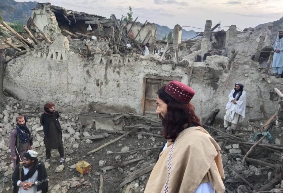 Число погибших в результате землетрясения в Афганистане возросло до 920 человек -- официальный источник