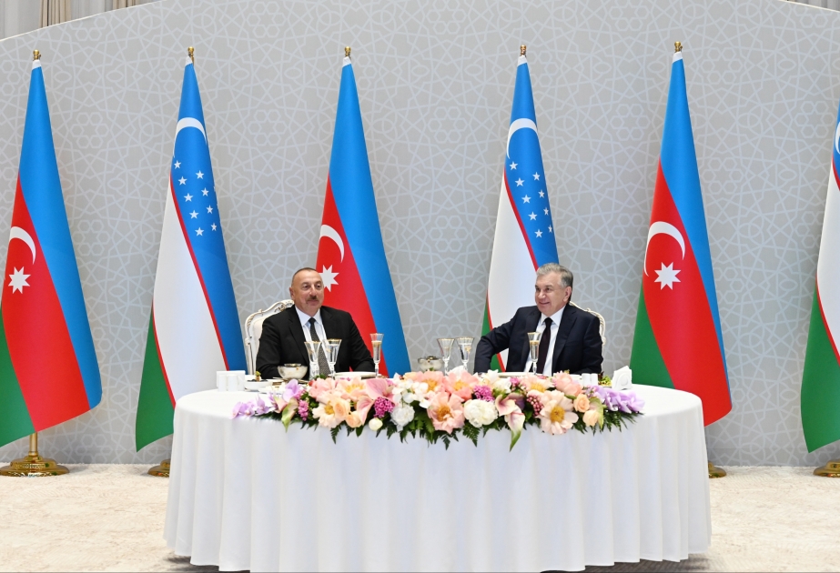Gastmahl zu Ehren von Präsident Ilham Aliyev in Taschkent VIDEO