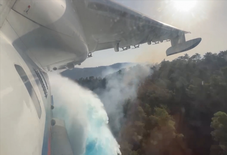 Amphibious aircraft from Azerbaijan participate in firefighting in Turkey