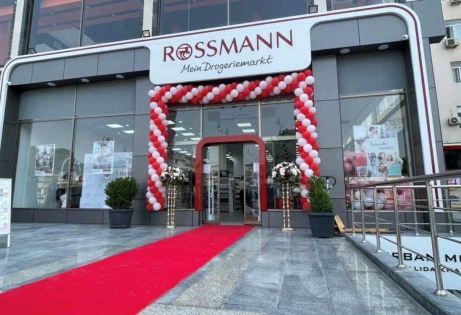 ®  Dirk Rossmann eröffnet ihr Geschäft in Aserbaidschan