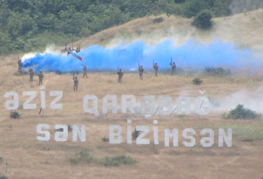 El ejército de Azerbaiyán celebra una serie de actos con motivo del 26 de junio, Día de las Fuerzas Armadas