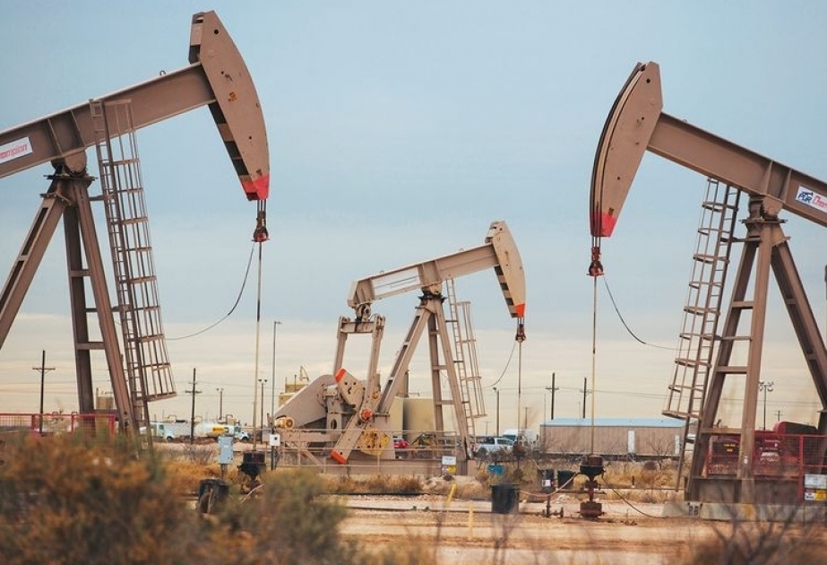 Azerbaijani oil price exceeds $122