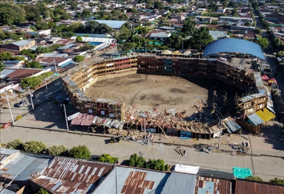 Desplome de unos palcos en plaza de toros de Colombia deja al menos cuatro muertos y cientos de heridos