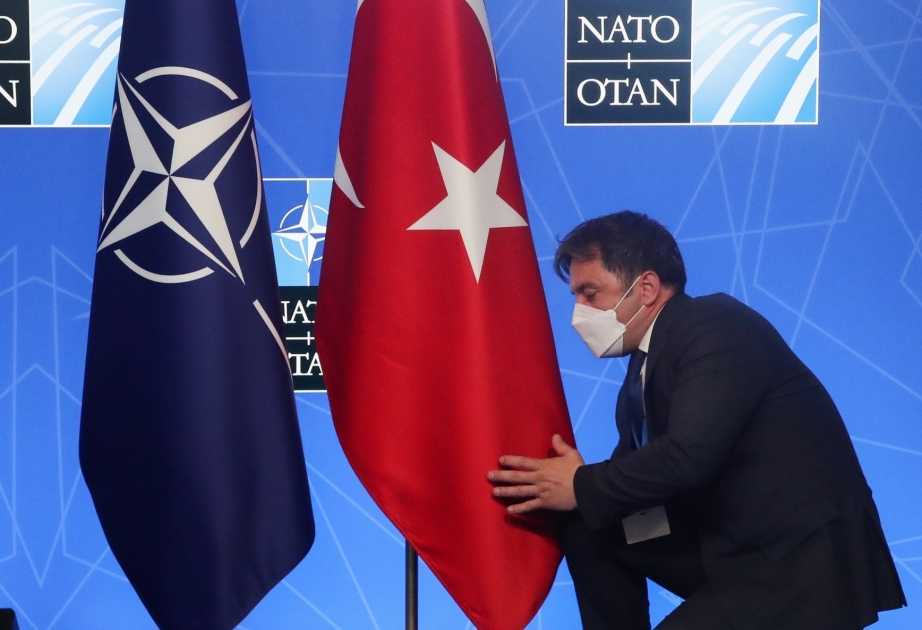 NATO: Türkiyə, İsveç və Finlandiyanın dövlət başçıları bu gün Madriddə görüşəcəklər

