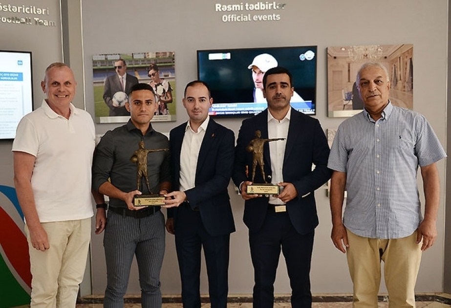 Рефери и помощнику рефери, отличившимся в сезоне 2021/2022 года Премьер-лиги Азербайджана, вручена «Премия Тофига Бахрамова»