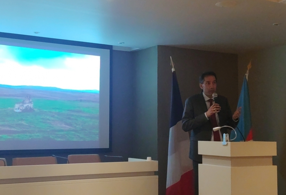 En el marco del "Año de Shusha" en París, tuvo lugar la presentación del documental "La guerra de los separatistas armenios contra los templos de Karabaj"