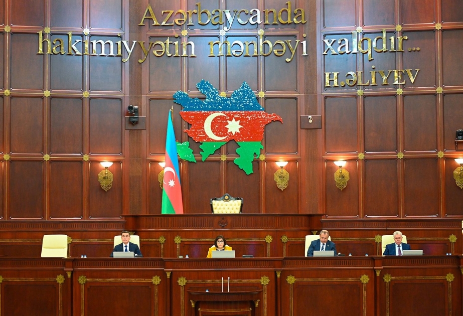 Milli Məclisin növbədənkənar sessiyasının növbəti iclası keçirilib