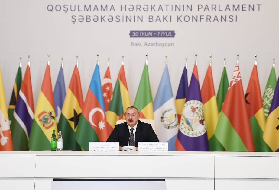 Arranca la conferencia de Bakú de la Red Parlamentaria del MNOAL  El presidente de Azerbaiyán, Ilham Aliyev, asiste a una conferencia