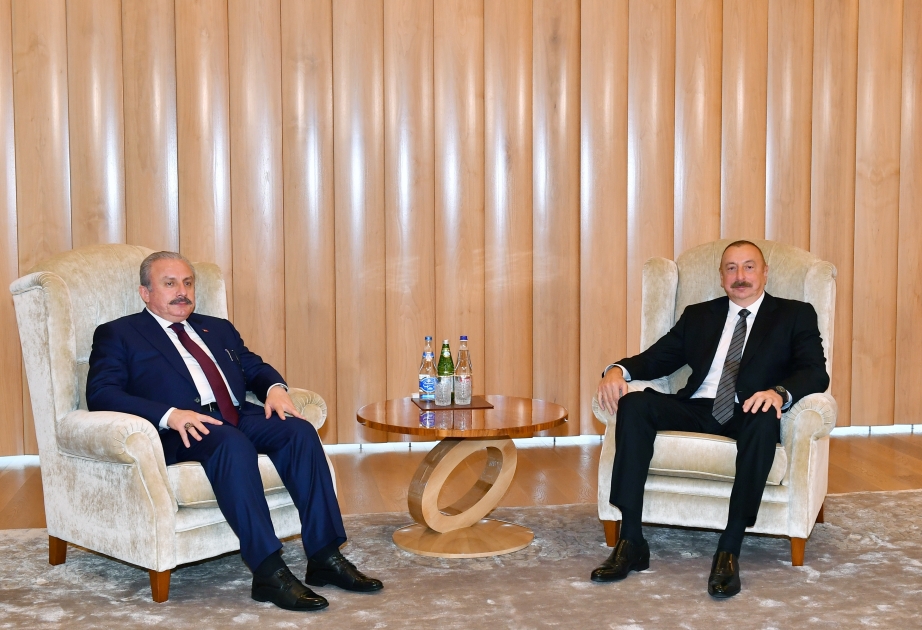 Le président Ilham Aliyev reçoit le président de la Grande Assemblée nationale de Turquie VIDEO