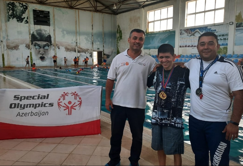 Xüsusi olimpiyaçı oğlanlar və qızlar arasında üzgüçülük üzrə seçmə yarışlar keçirilib