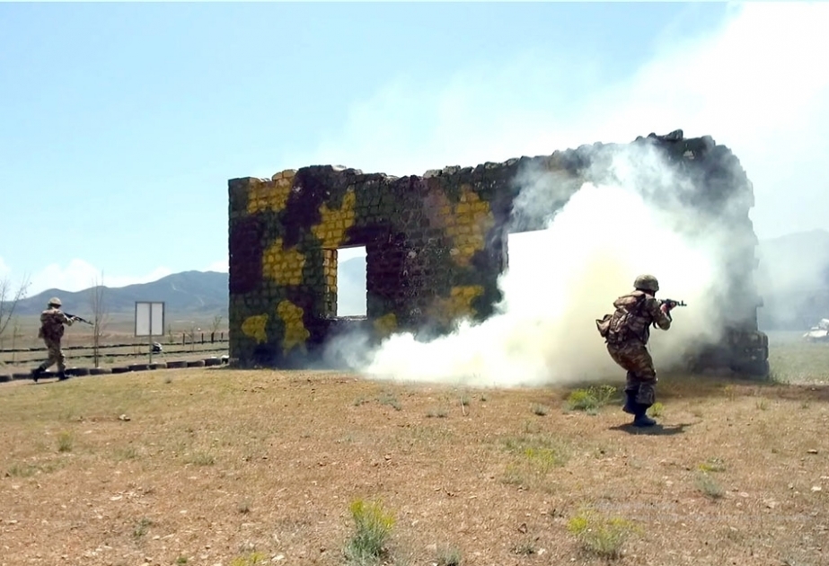 Azerbaijan’s Defense Ministry: Special attention is paid to commandos' combat training VIDEO