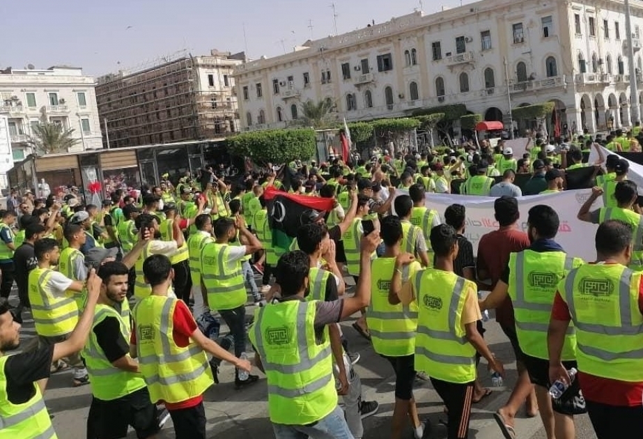 Libya protesters storm parliament building in Tobruk
