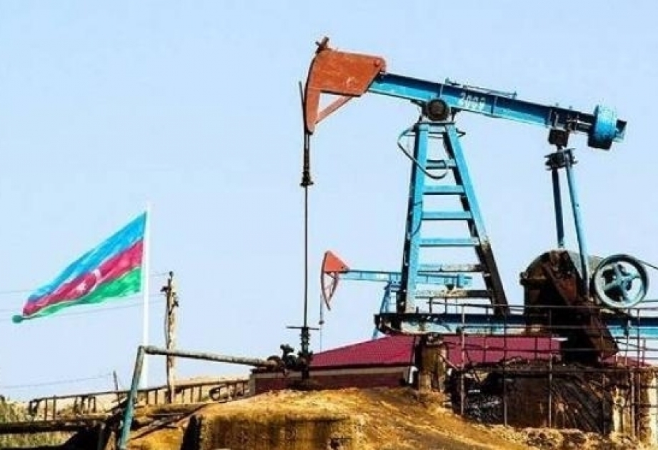 Цена барреля азербайджанской нефти приближается к 129 долларам