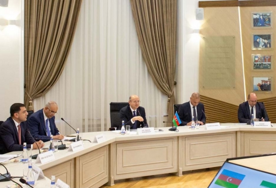 Azerbaiyán e Irán discuten la realización de proyectos energéticos conjuntos