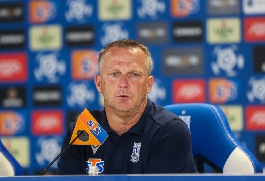 Con van den Brom: "Qarabağ"ın heyətində güclü futbolçular var