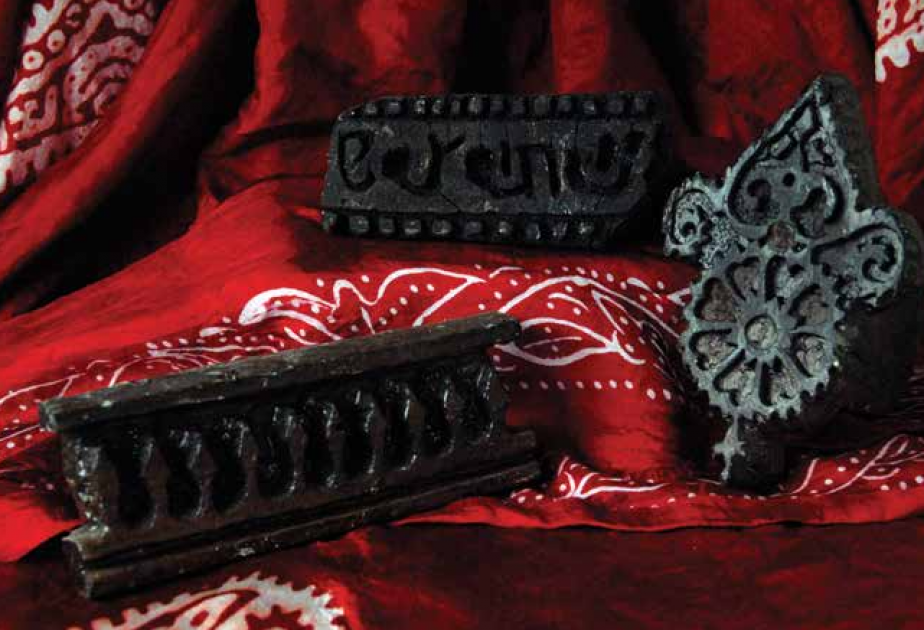 Kelagayís-pañuelos tradicionales de las Azerbaiyanas en el siglo XIX y a comienzos del siglo XX