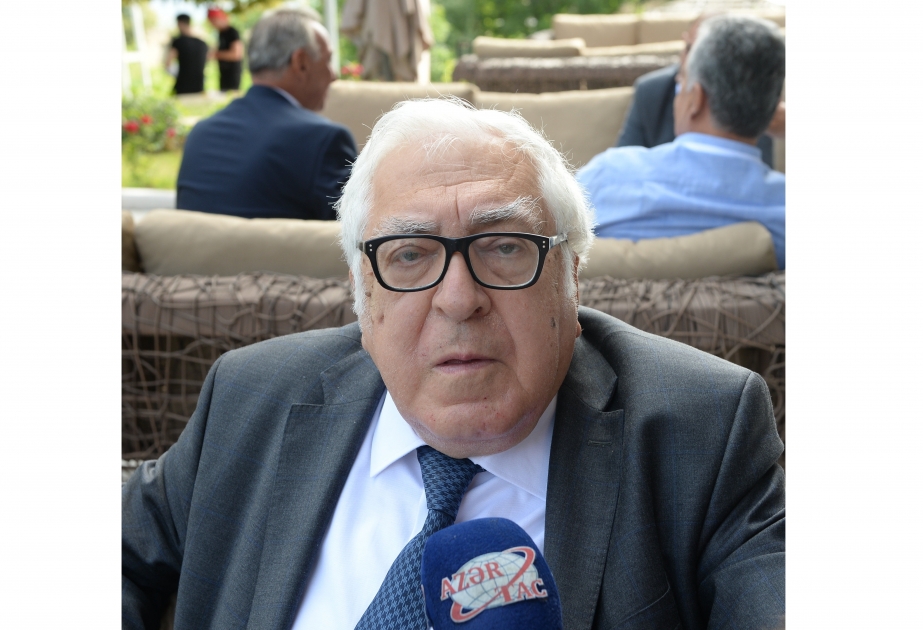 Escritor: "Nos alegramos de que la perla de Karabaj, Shusha, vuelva a acoger eventos grandiosos"