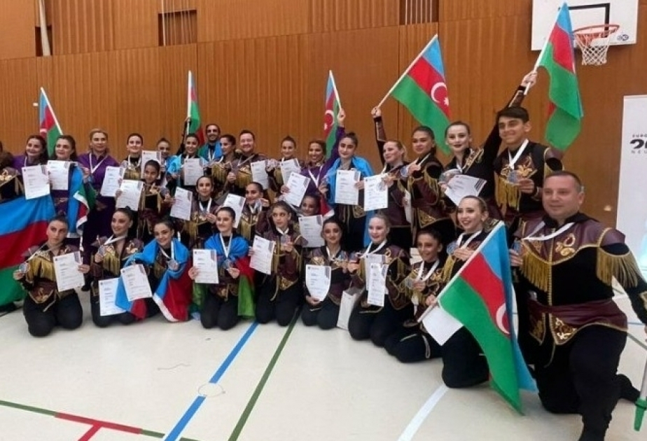 Команда Азербайджана Moonlight удостоена серебряной медали на соревновании European gym for life challenge