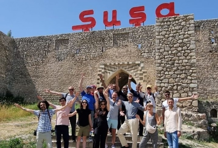 Художники, участвующие в международном проекте «ArtCamp Shusha», посетили город Шуша