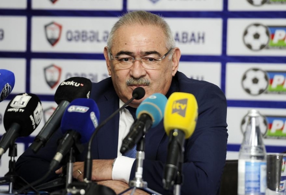 رئيس إدارة الدوري الاحترافي لكرة القدم يوصي الأندية بجلب لاعبين أجانب لائقين وليس الذين سيتعلمون من المحليين