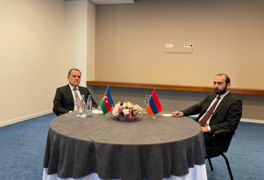 Tbilisidə Azərbaycanın və Ermənistanın xarici işlər nazirləri arasında görüş keçirilib