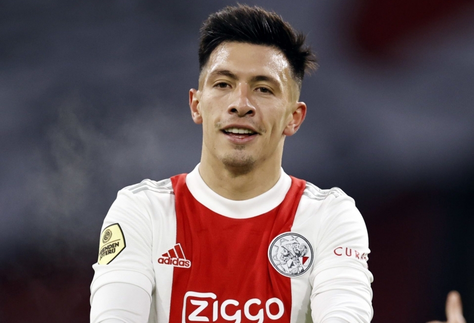 Argentine defender Martinez joins Manchester United from Ajax