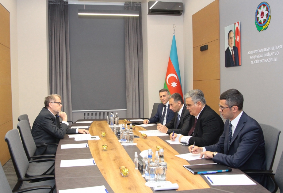 Azerbaijan`s Minister of Digital Development and Transport meets with OTIF Secretary General