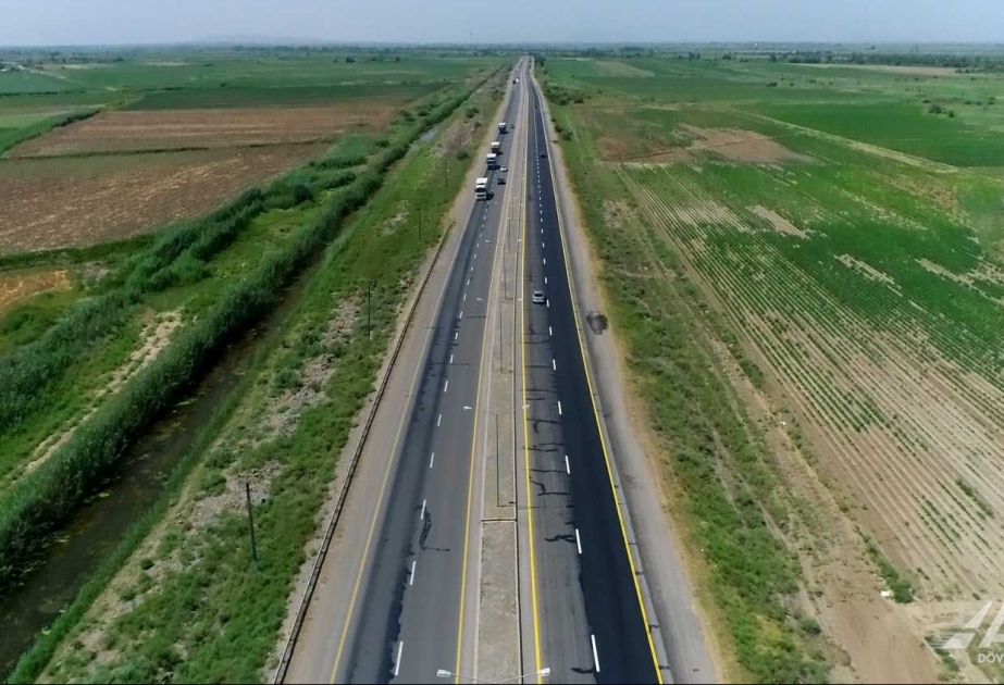 M2 magistral yolunda təmir işləri aparılıb
