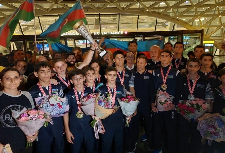 Aserbaidschanische griechisch-römische Nationalmannschaft gewinnt U15-Europameisterschaft in Zagreb