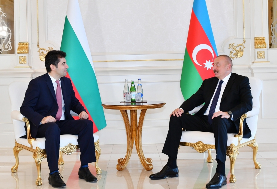 President Ilham Aliyev, Prime Minister of Bulgaria Kiril Petkov held one-on-one meeting VIDEO