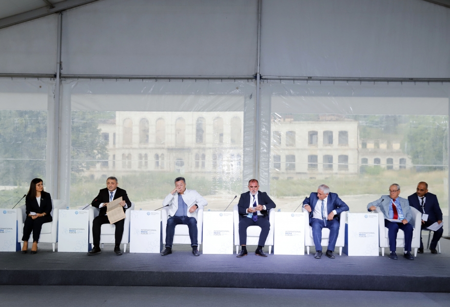 Beynəlxalq Media Forumu çərçivəsində “Azərbaycan mətbuatında Şuşa izi” adlı panel iclası keçirilib VİDEO