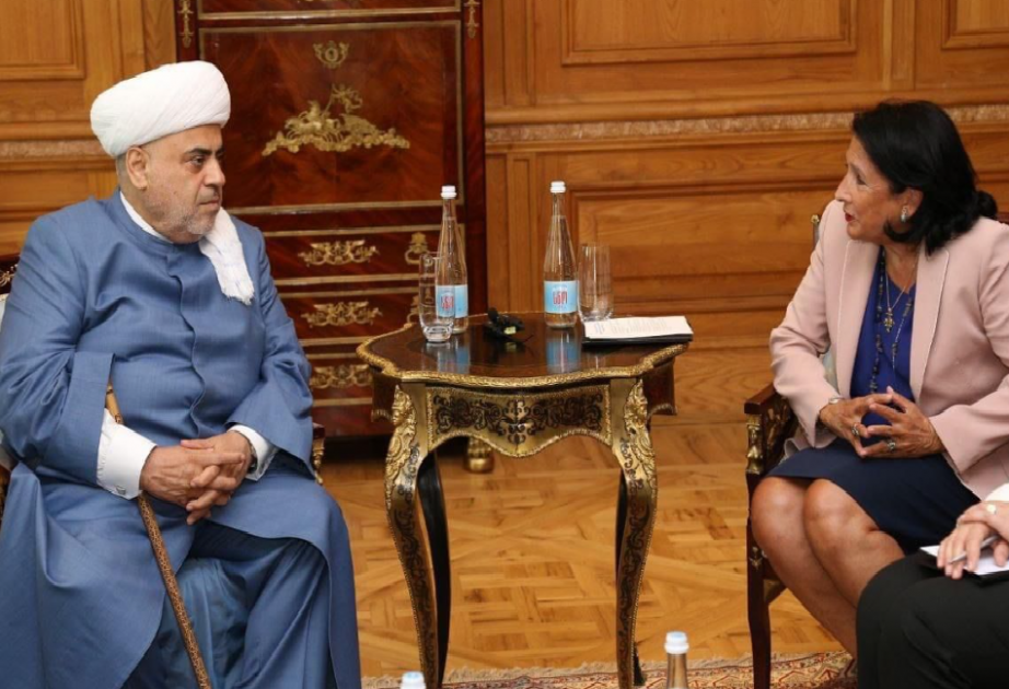 Gürcüstan Prezidenti Salome Zurabişvili şeyxülislam Allahşükür Paşazadəni qəbul edib