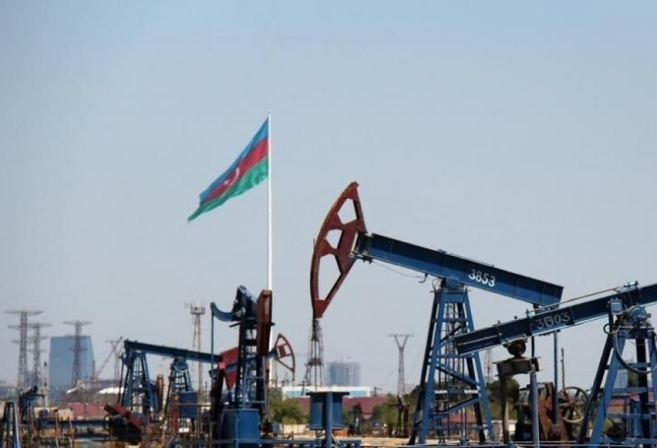 Баррель азербайджанской нефти продается дороже 115 долларов