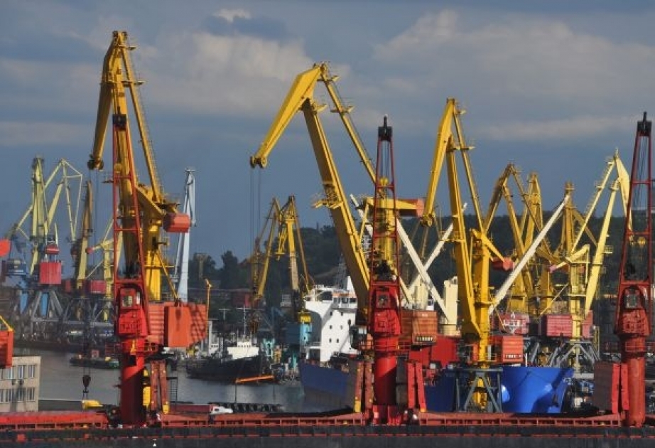 Odessa şəhərinin dəniz limanı raket hücumuna məruz qalıb