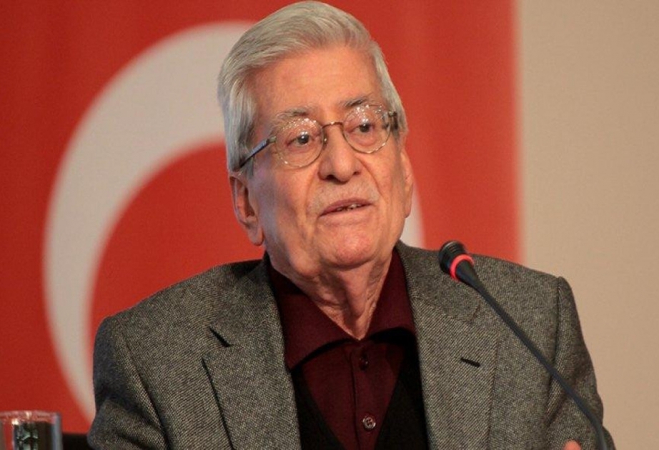 Türkiyəli yazıçı vəfat edib