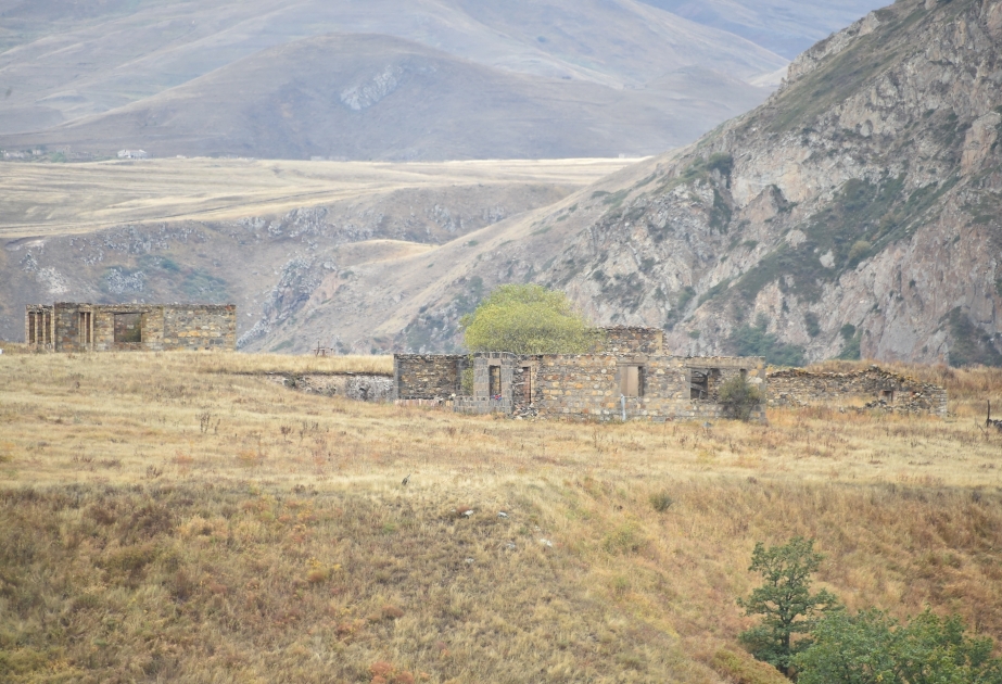 Le village de Kholézey de la région de Kelbédjer