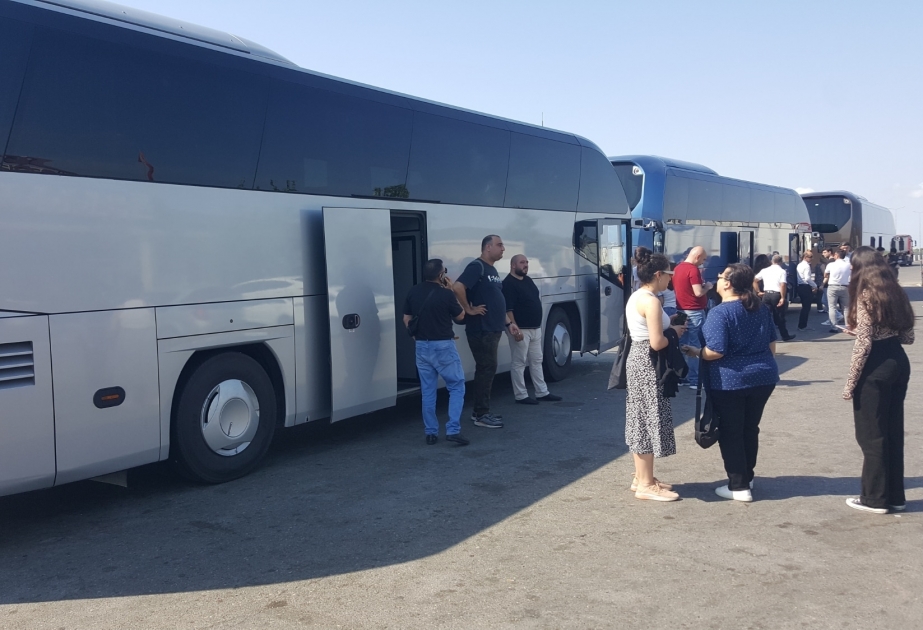 Comienza otro viaje de la diáspora azerbaiyana a Shusha