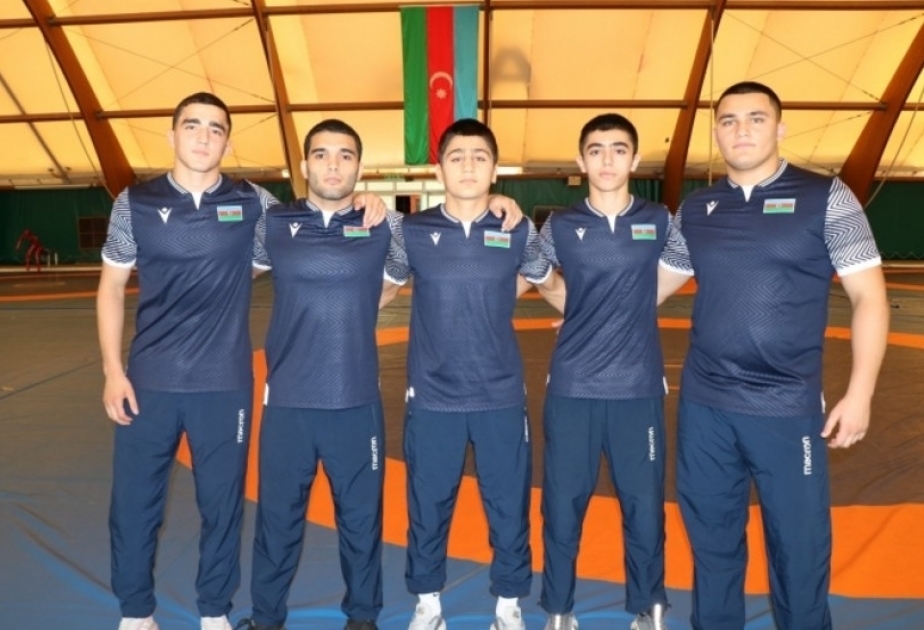 Dos luchadores grecorromanos de Azerbaiyán llegan a la final del Campeonato Mundial Sub-17