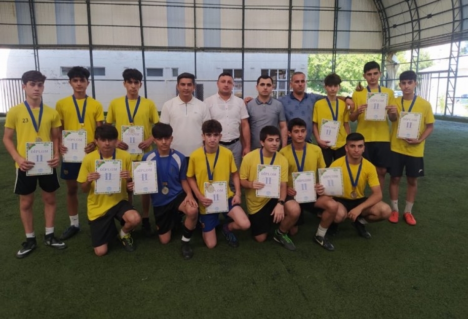 Yeniyetmələr arasında keçirilən minifutbol turnirinə yekun vurulub